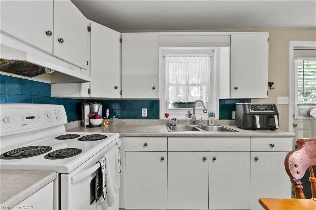 25 Bessey Street Property Photo 16