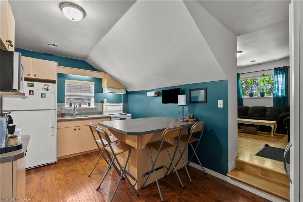 25 Bessey Street Property Photo 27