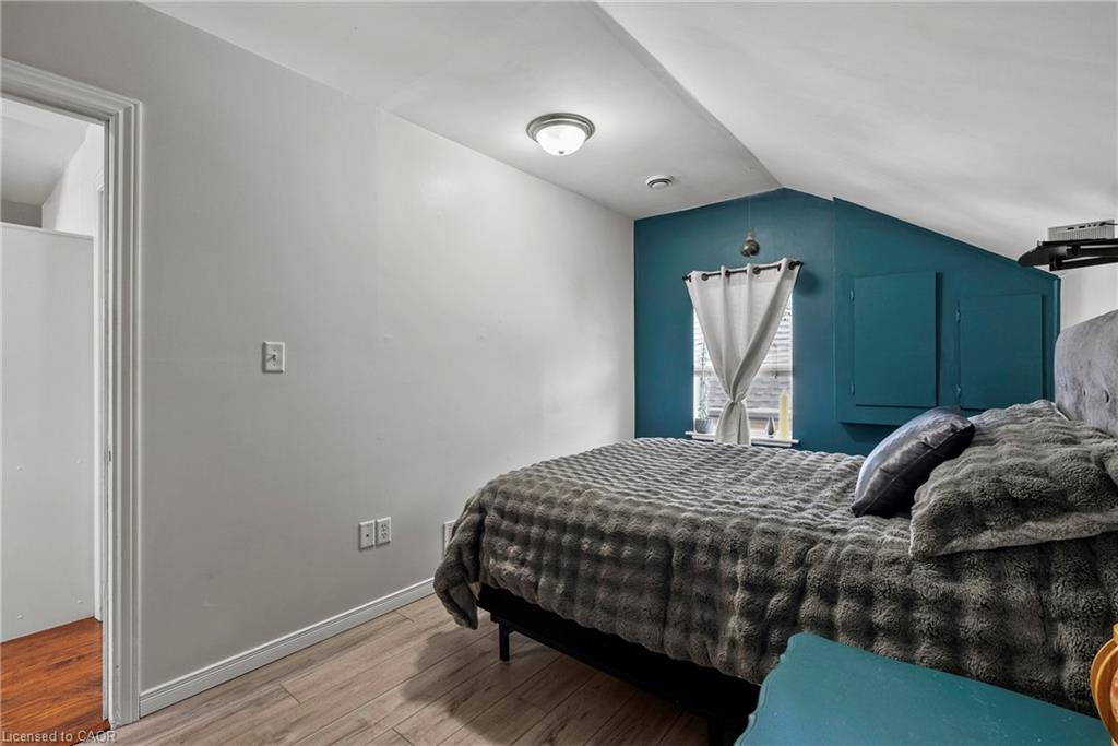 25 Bessey Street Property Photo 34