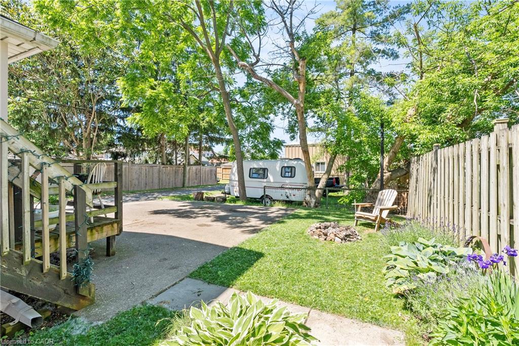 25 Bessey Street Property Photo 42