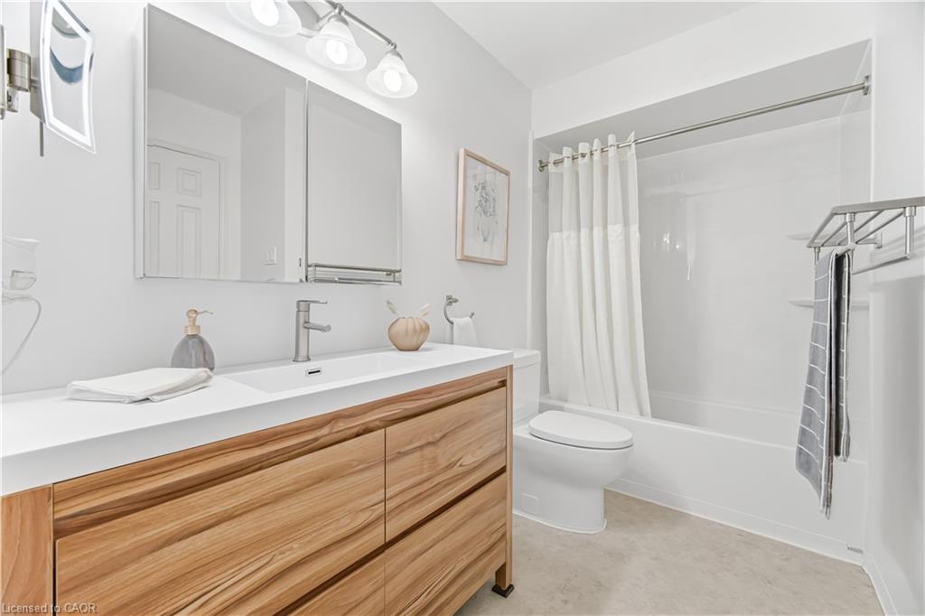 1004 Roxborough Drive Property Photo 27