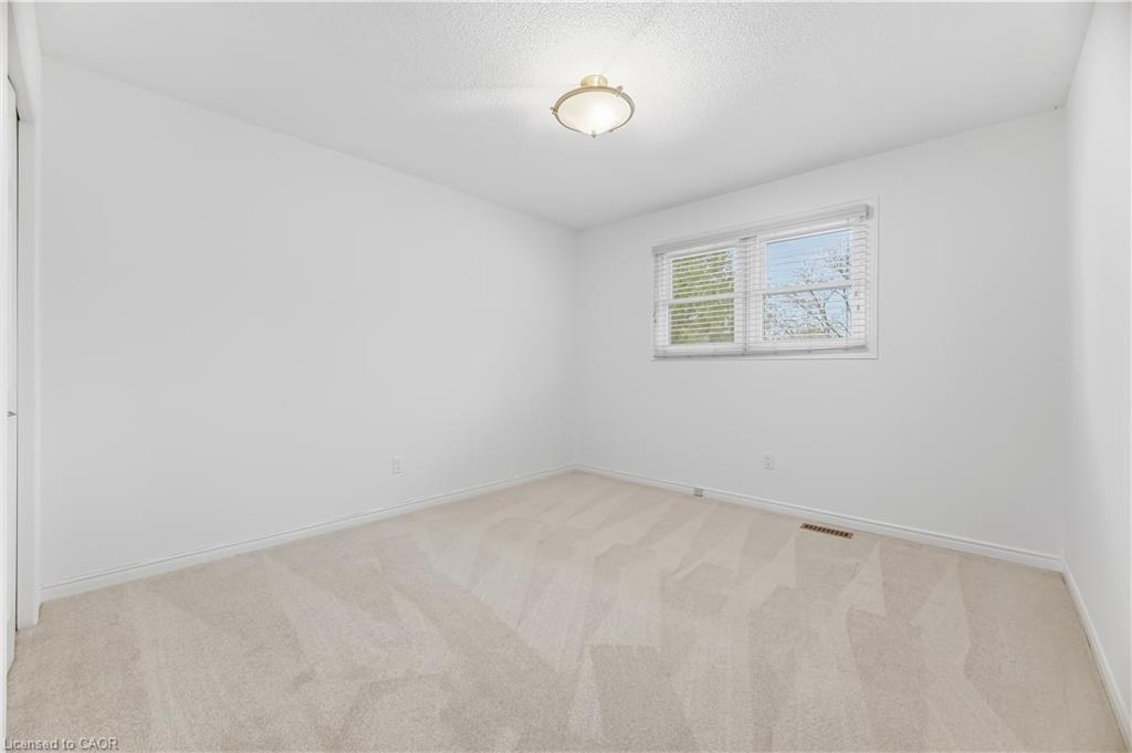 1004 Roxborough Drive Property Photo 30