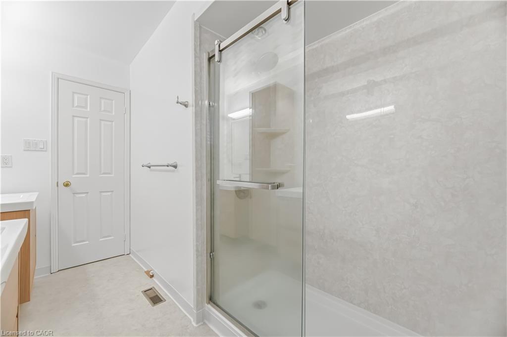 1004 Roxborough Drive Property Photo 33