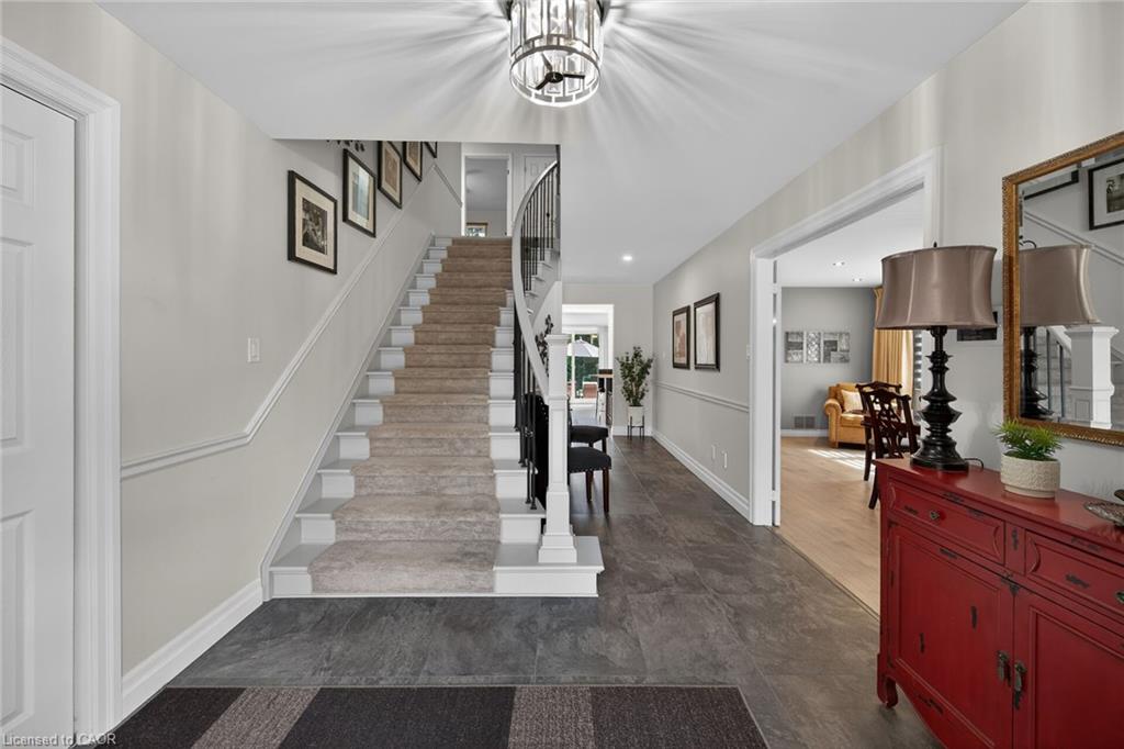 32 Symphony Place Property Photo 3