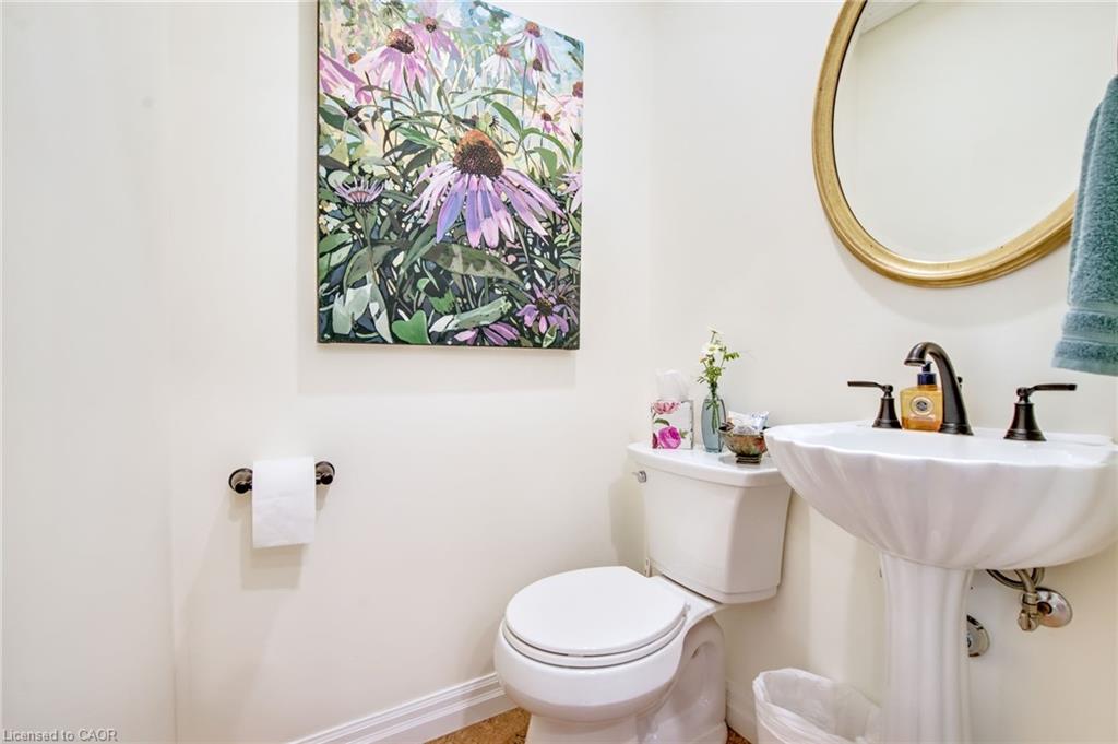519 Queenston Road Property Photo 8
