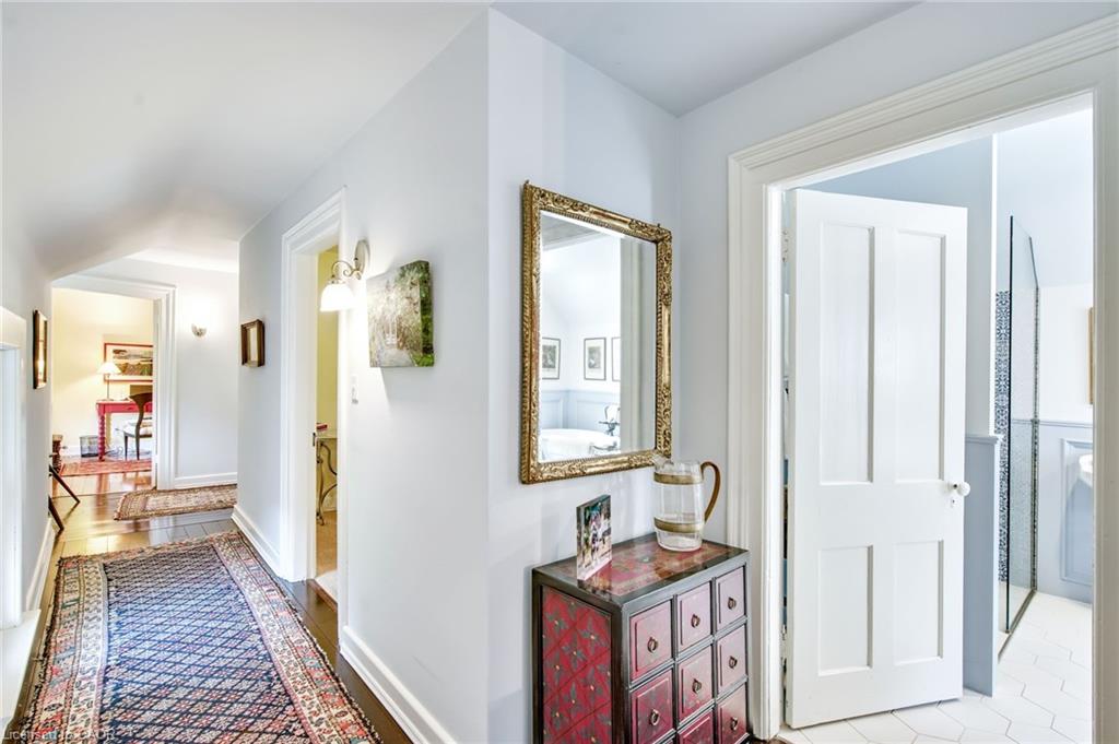 519 Queenston Road Property Photo 18
