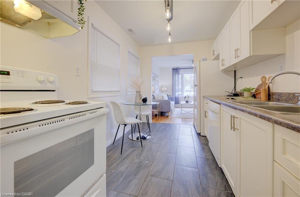 73 East 33rd Street Property Photo 3