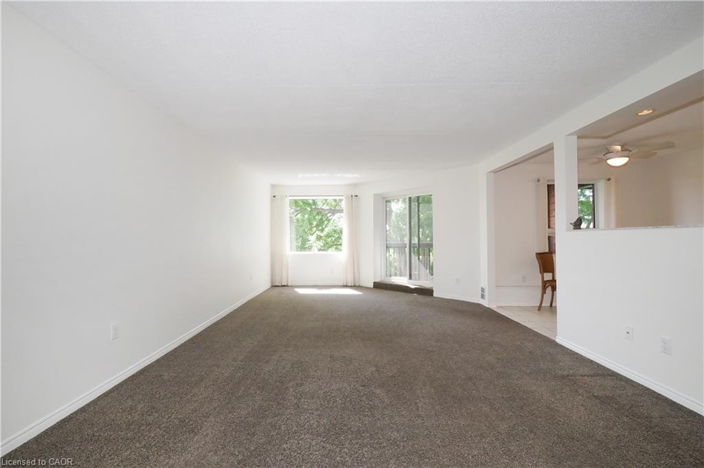 303-35 Bute Street Property Photo 6