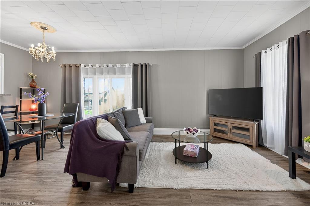27 High Street Property Photo 11
