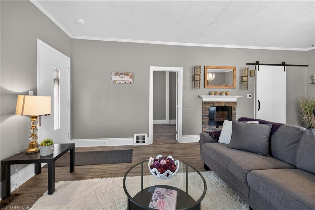 27 High Street Property Photo 14