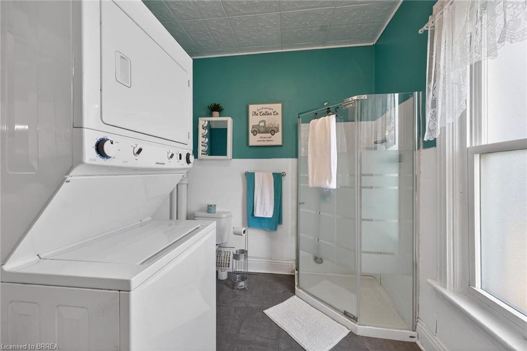 27 High Street Property Photo 28