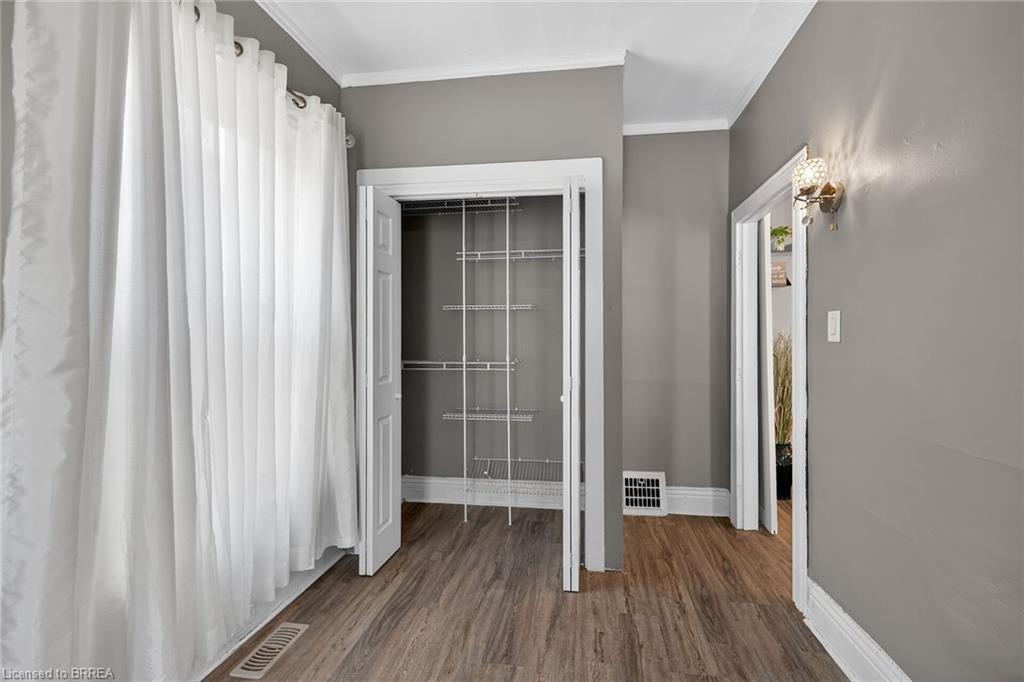 27 High Street Property Photo 35