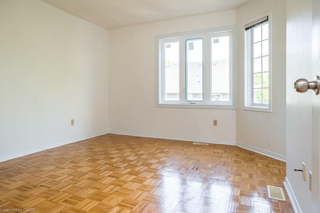 10-266 Limeridge Road E Property Photo 20