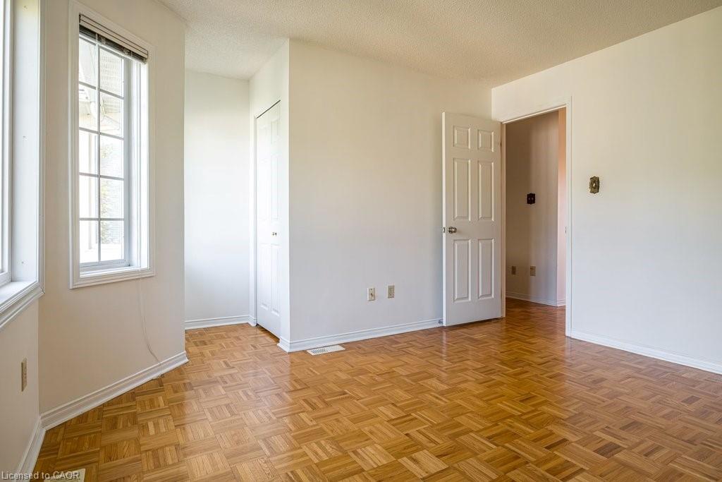 10-266 Limeridge Road E Property Photo 22