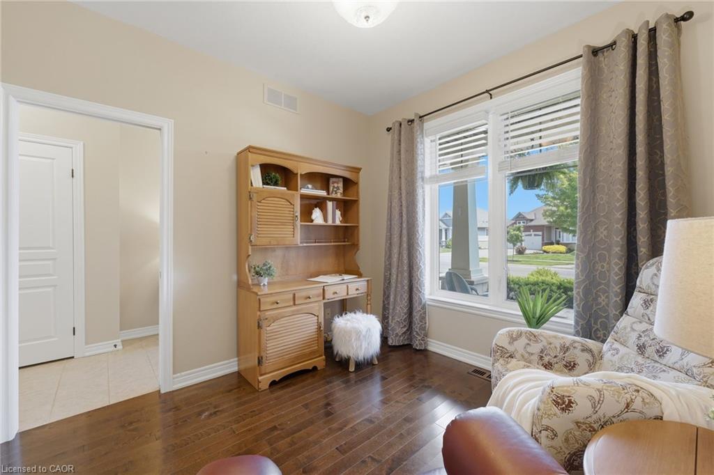 6 Manorwood Road Property Photo 11