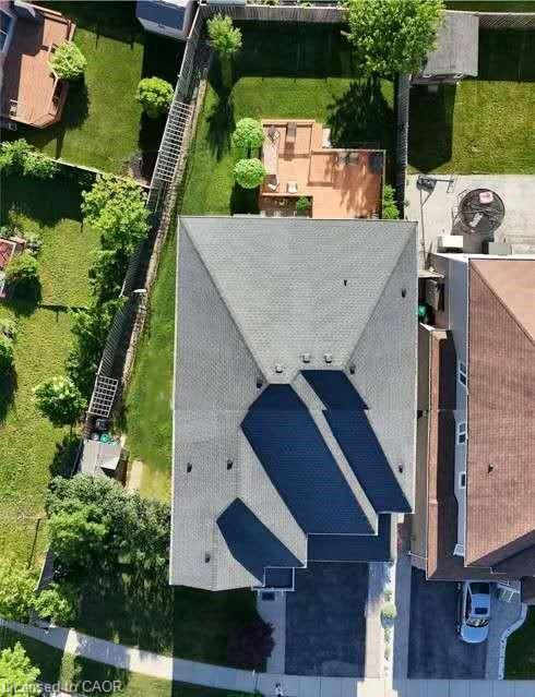 512 Terrington Crescent Property Photo 3