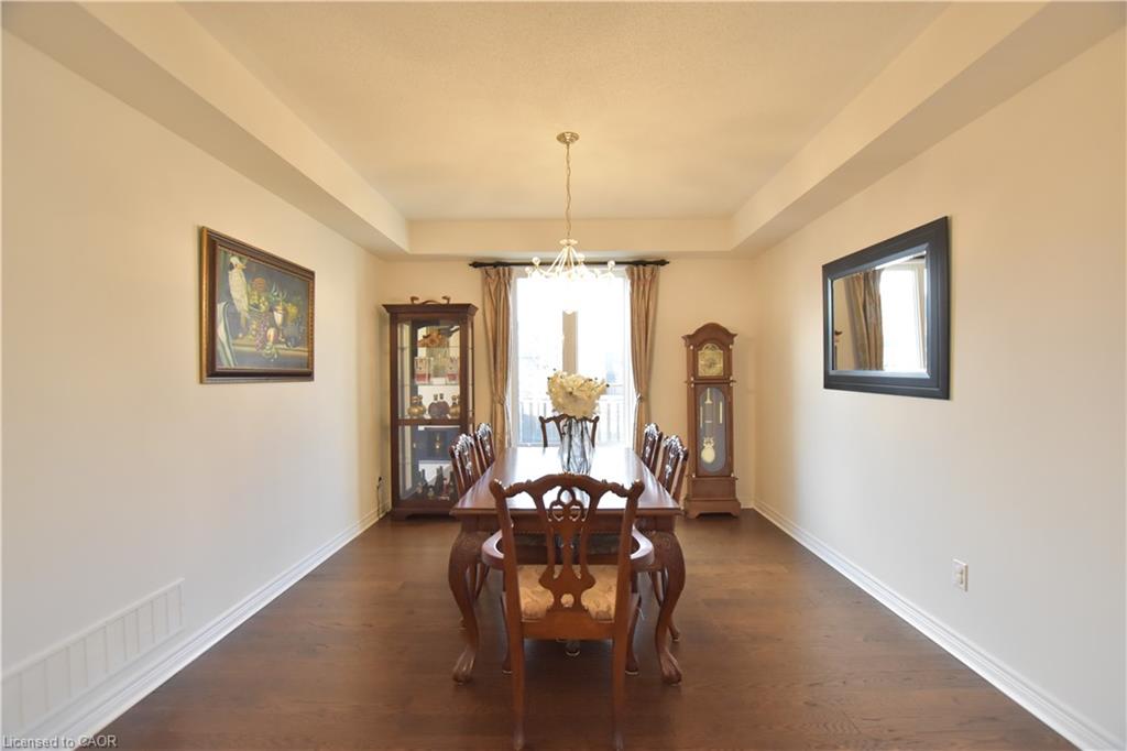 512 Terrington Crescent Property Photo 8