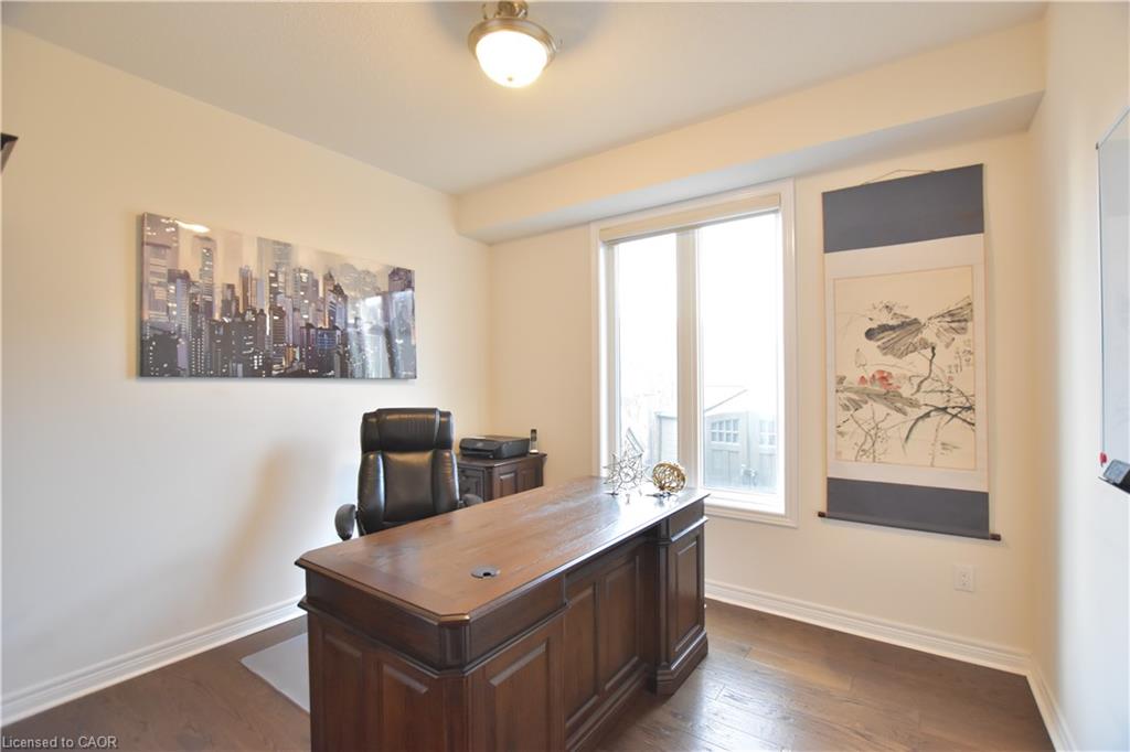 512 Terrington Crescent Property Photo 15