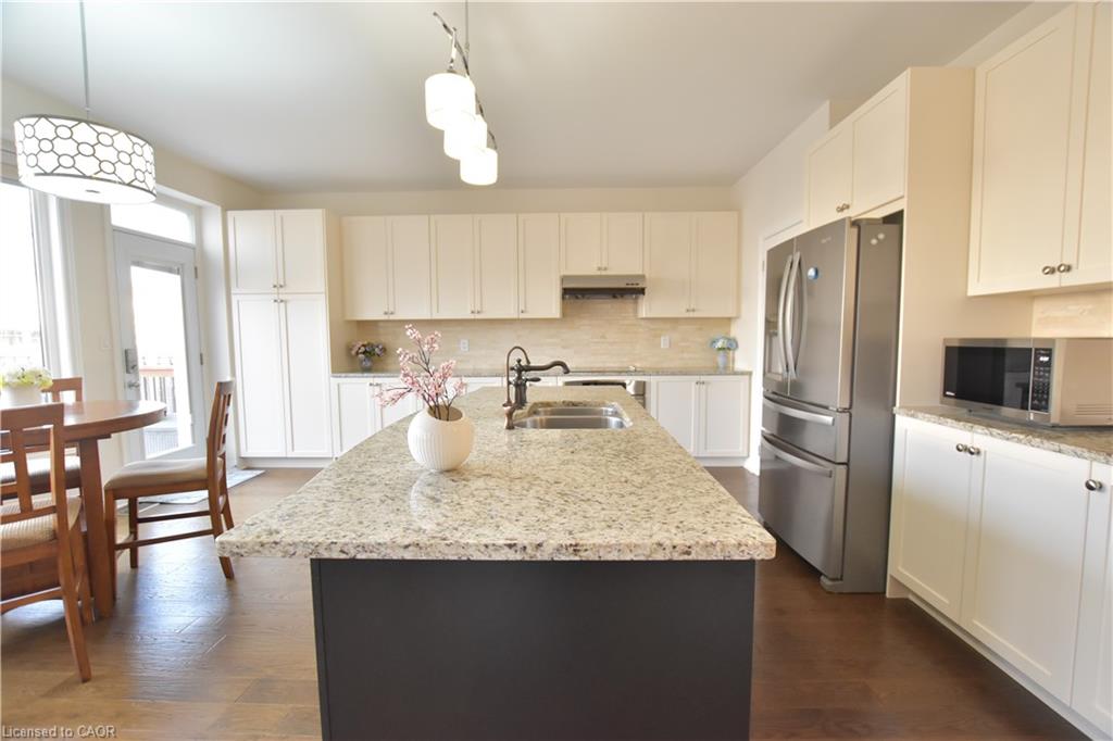 512 Terrington Crescent Property Photo 21