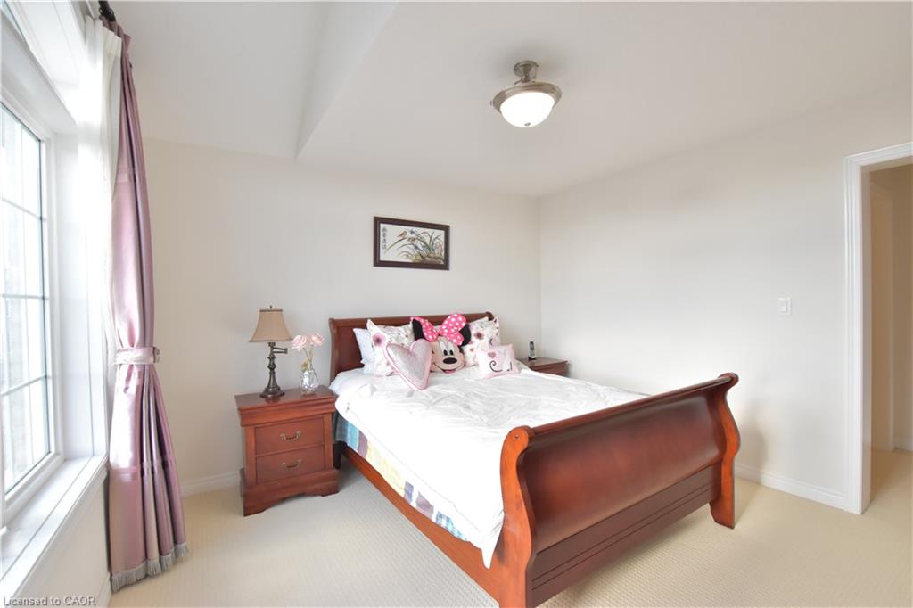 512 Terrington Crescent Property Photo 39