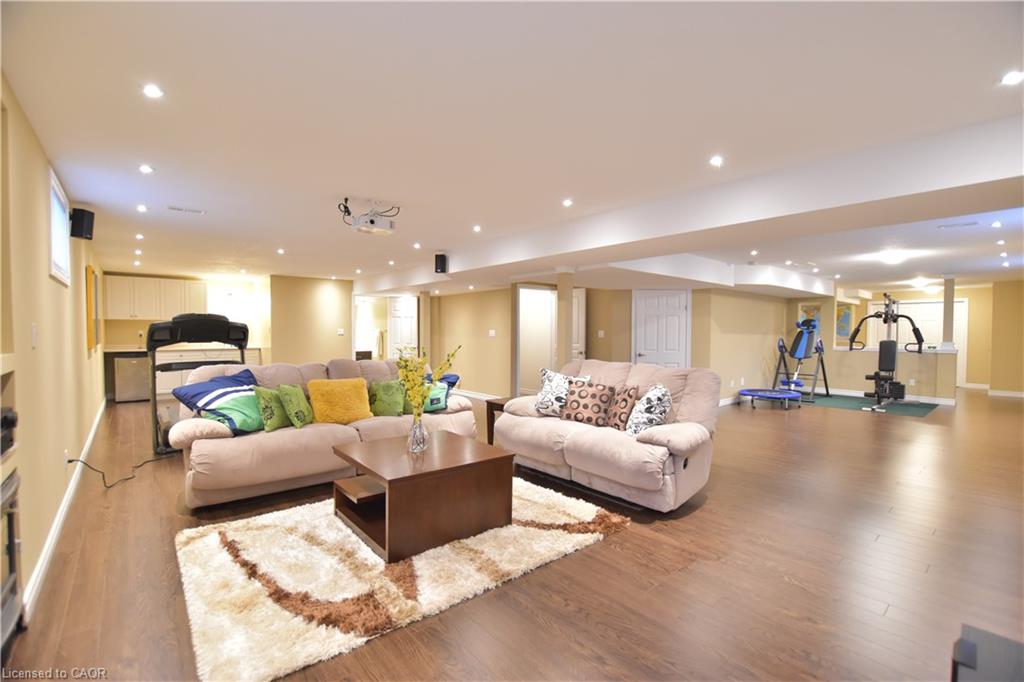 512 Terrington Crescent Property Photo 45