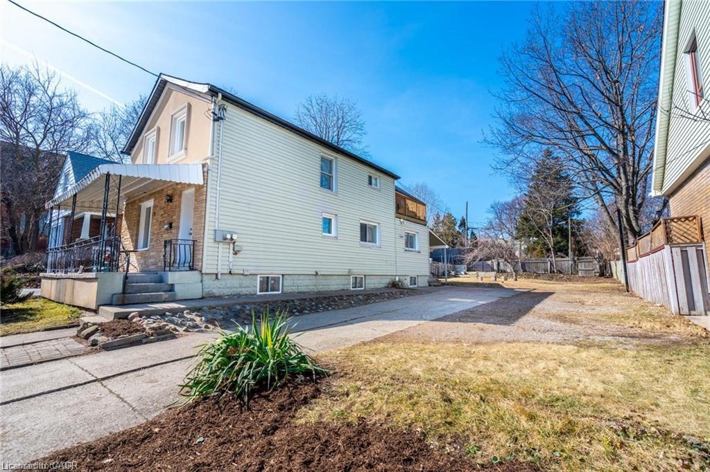 153 Strathcona Avenue N Property Photo 3
