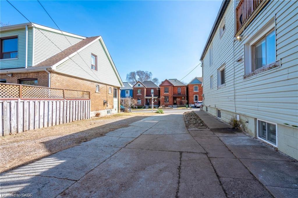 153 Strathcona Avenue N Property Photo 4