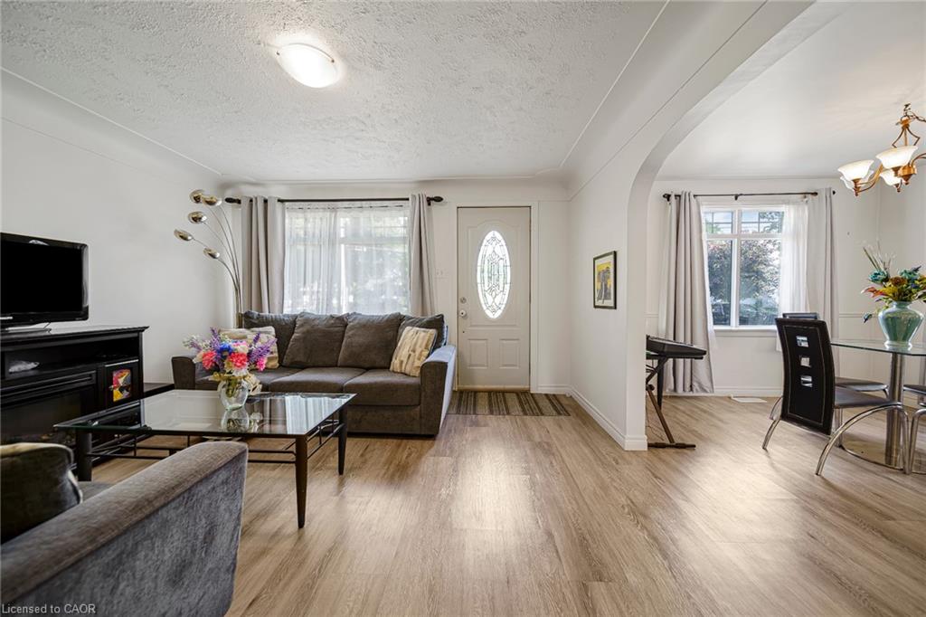 24 Park Street Property Photo 8