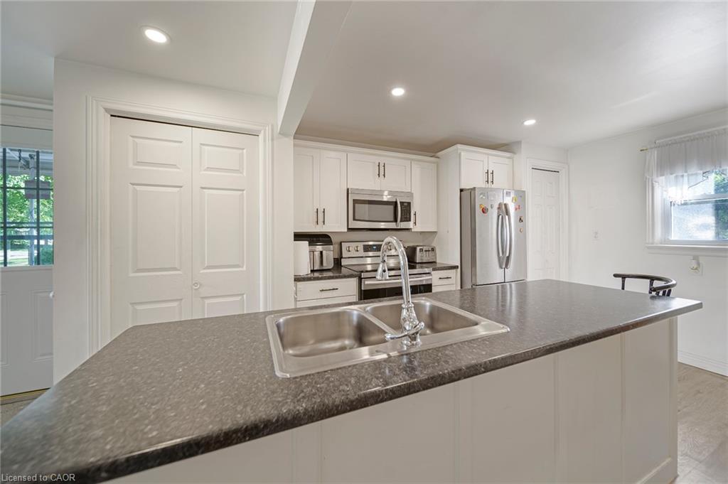 24 Park Street Property Photo 32