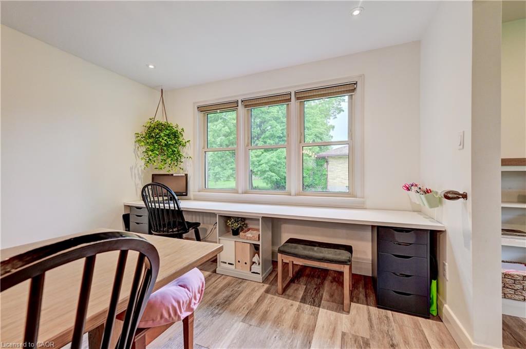 131 Byron Street Property Photo 10