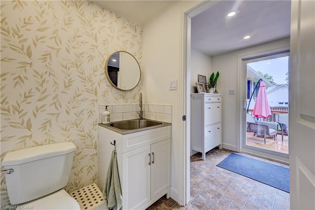 131 Byron Street Property Photo 18