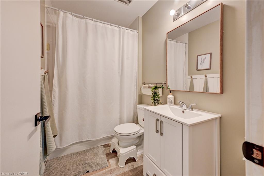 131 Byron Street Property Photo 23