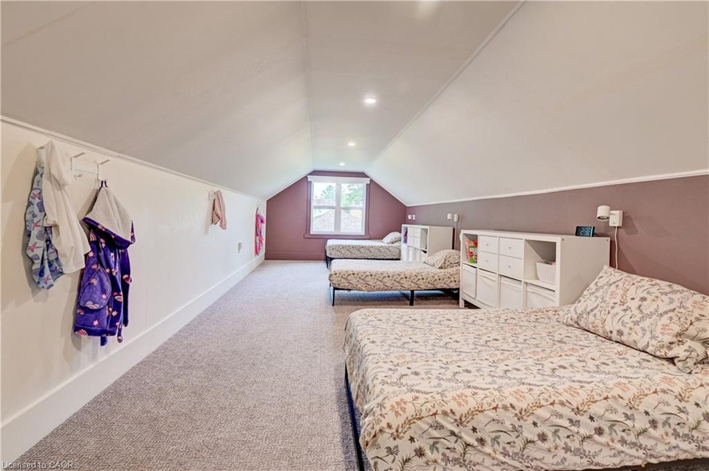131 Byron Street Property Photo 24