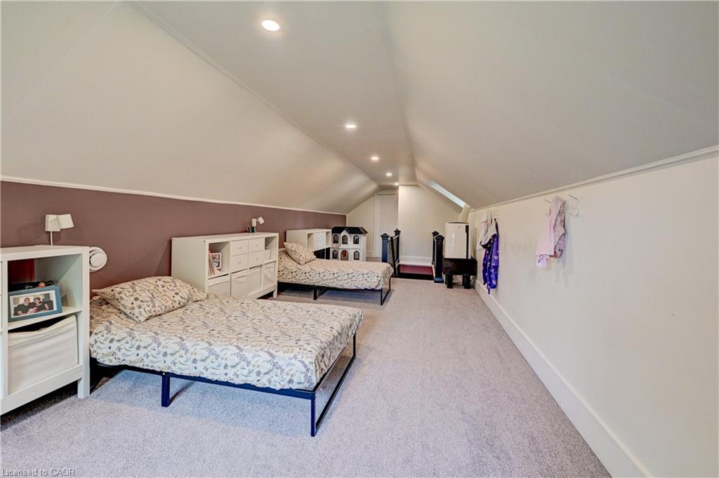 131 Byron Street Property Photo 25