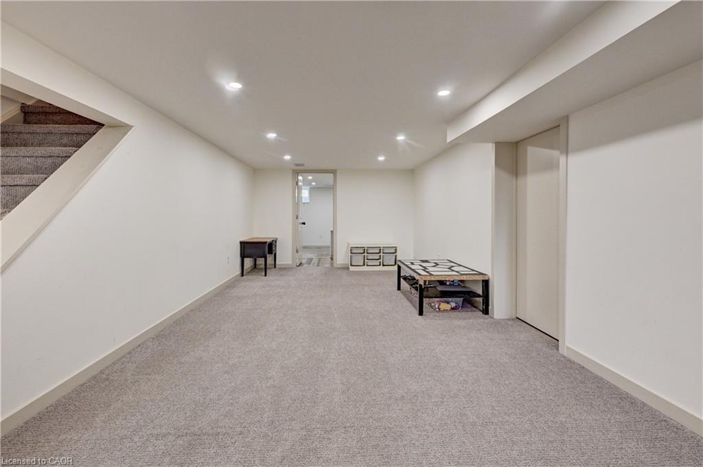 131 Byron Street Property Photo 29