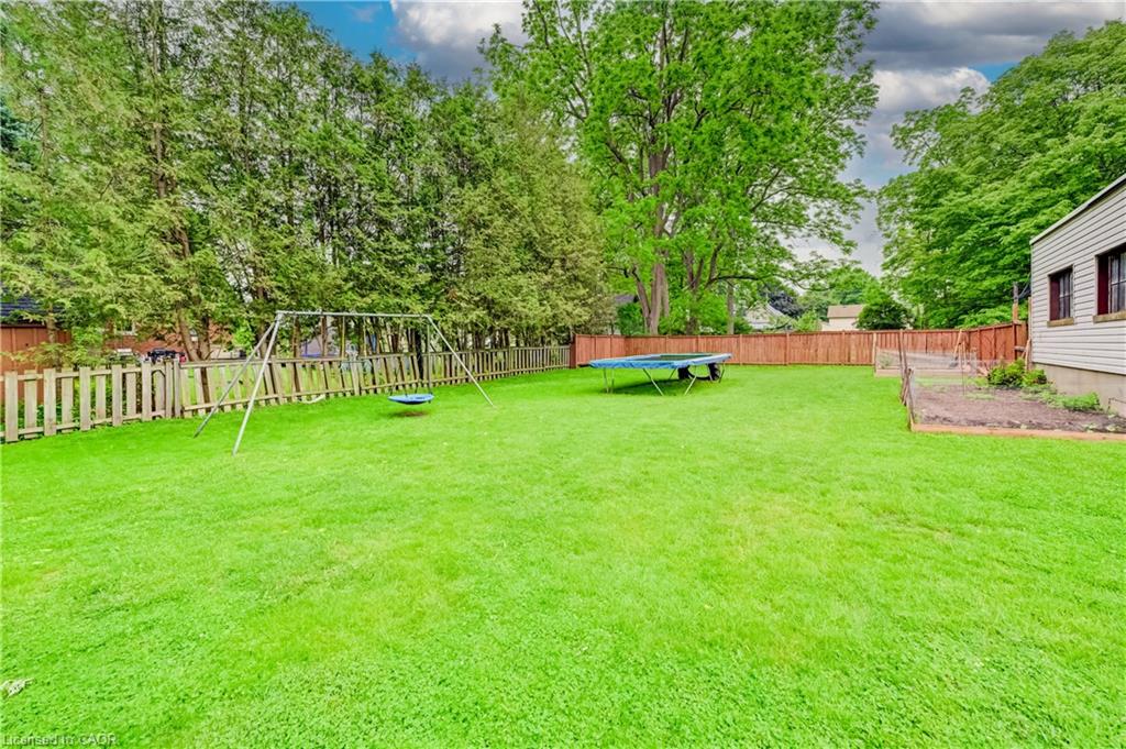 131 Byron Street Property Photo 33