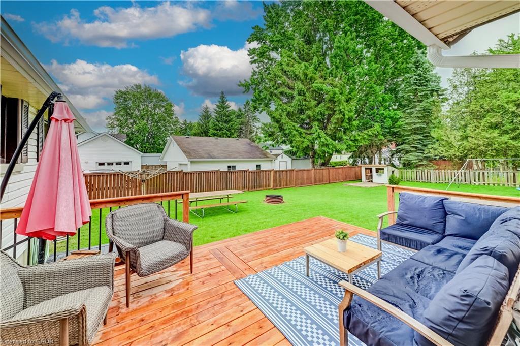131 Byron Street Property Photo 35