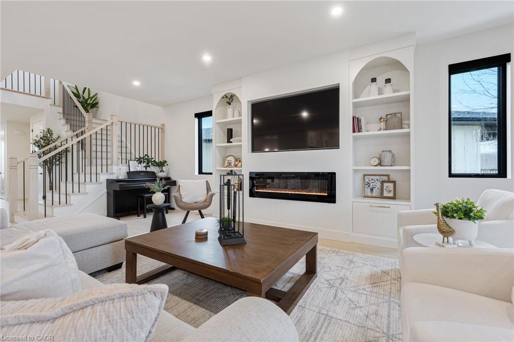 12 Macneil Court Property Photo 11