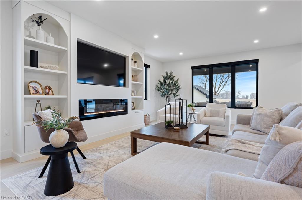 12 Macneil Court Property Photo 12