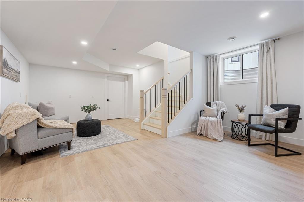 12 Macneil Court Property Photo 33