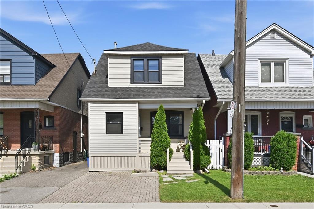 77 Cameron Avenue N Property Photo 1