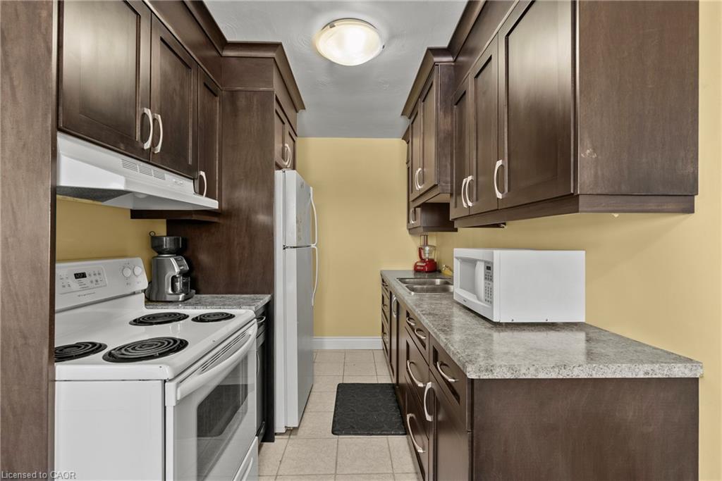 37-456 Carlton Street Property Photo 12