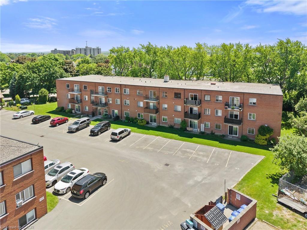 37-456 Carlton Street Property Photo 21