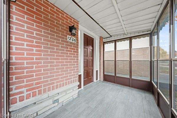 1206 Valentine Drive Property Photo 2