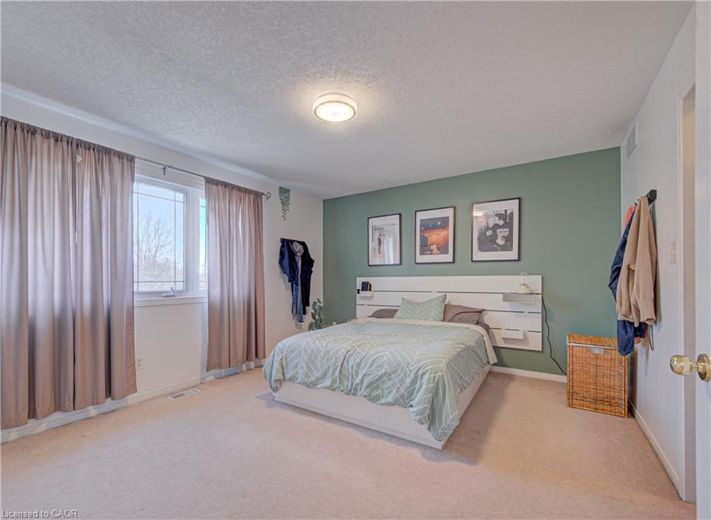 32 Bruce Street Property Photo 8