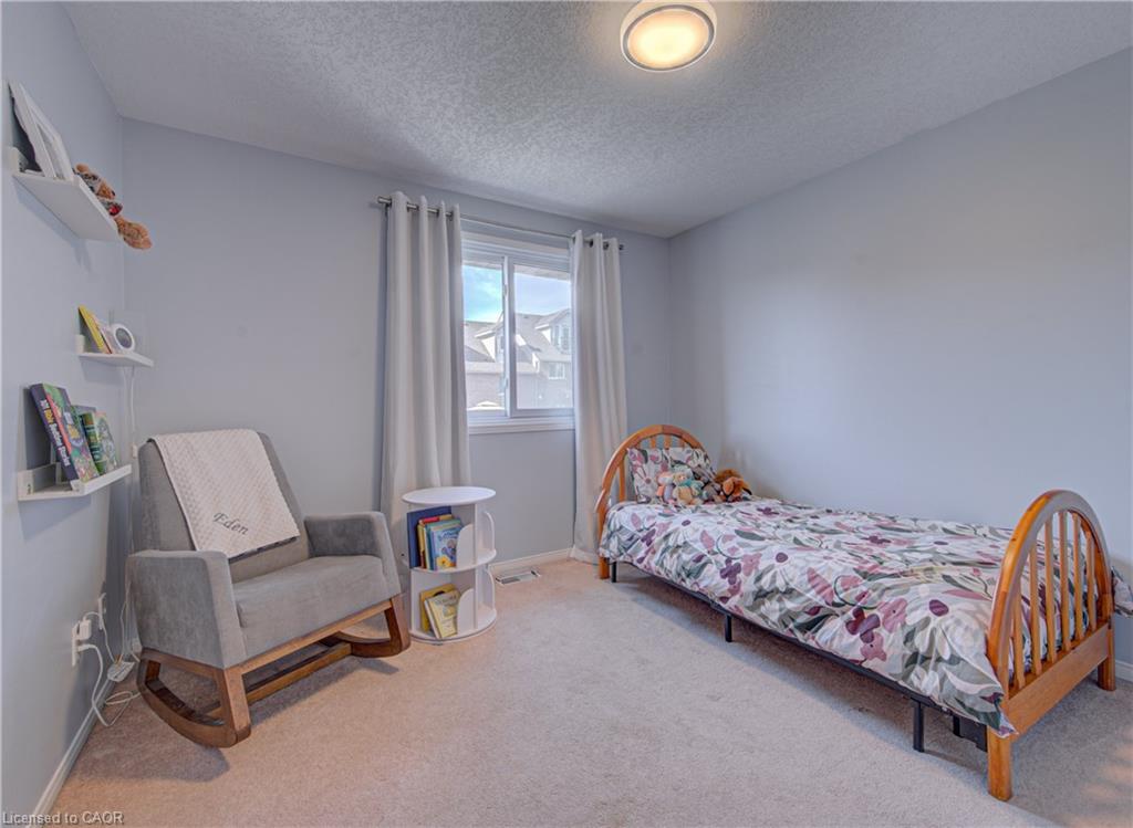 32 Bruce Street Property Photo 11