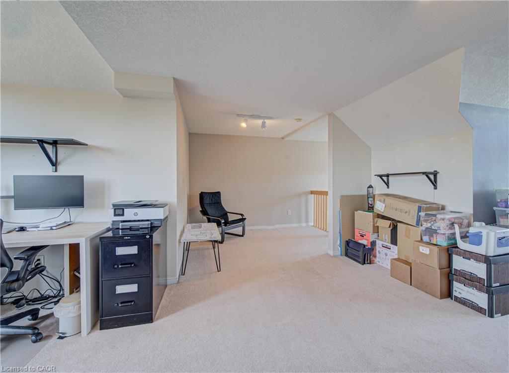 32 Bruce Street Property Photo 13