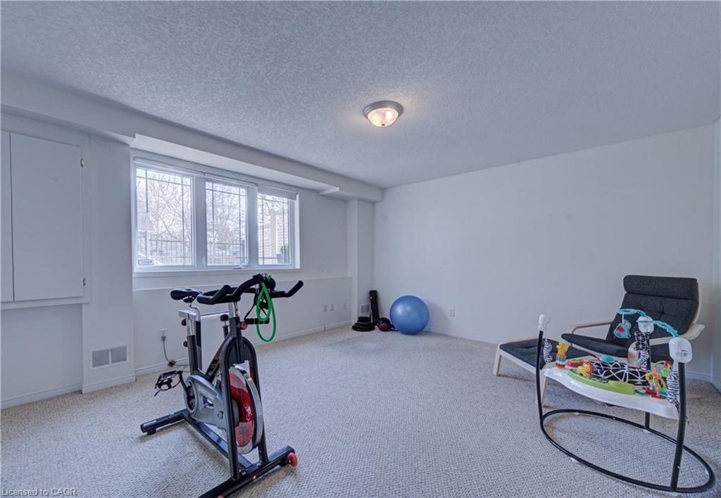 32 Bruce Street Property Photo 15