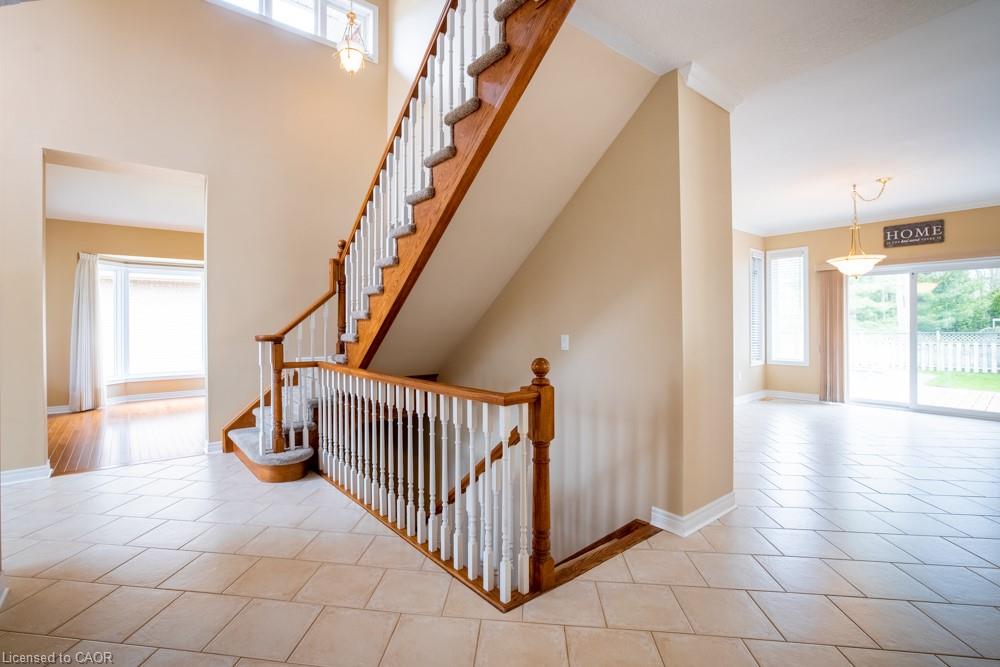 8 Sophie Court Property Photo 9