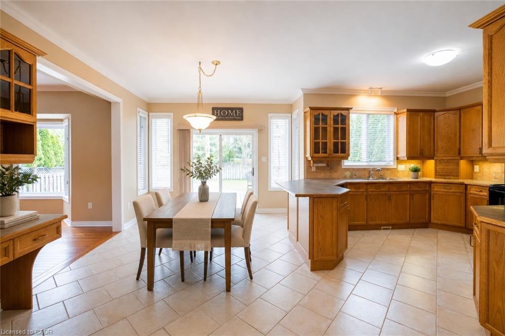 8 Sophie Court Property Photo 11